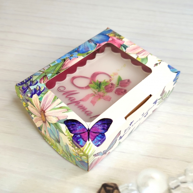 8 марта в коробочке