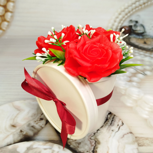 Леди в красном