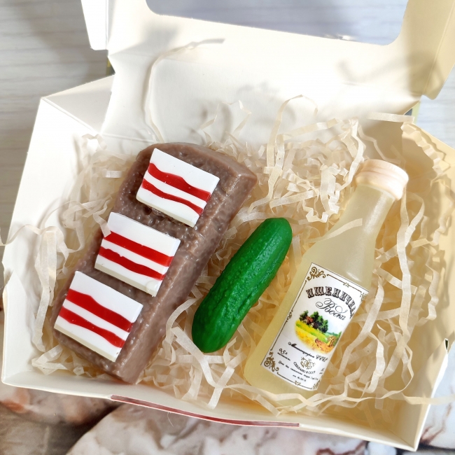 Подарочный набор Сало, водочка, огурчик