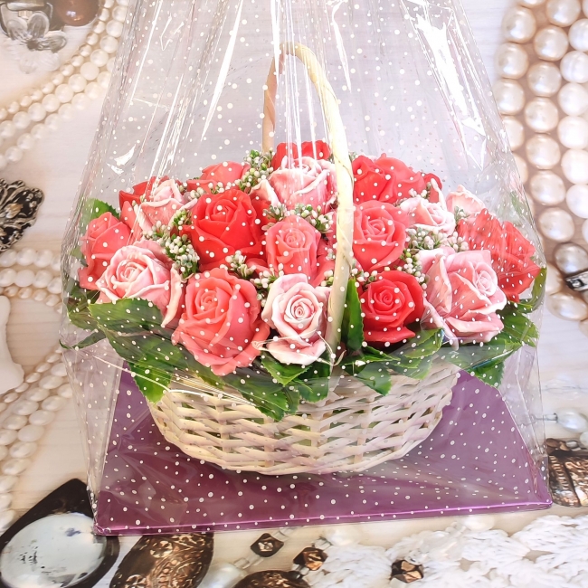 Большая корзина с розами myloland.by