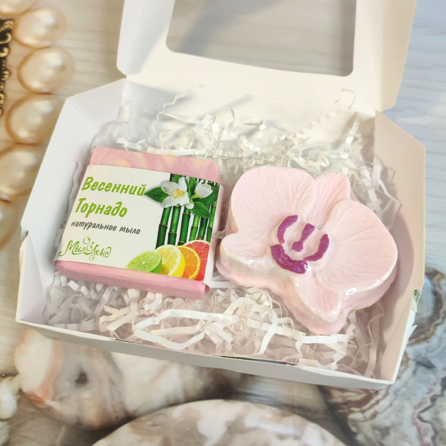 мыло и бомбочка