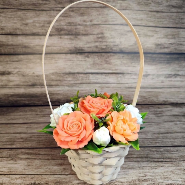 Оранжевые розы из мыла