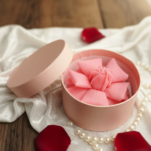 Французская роза в коробке