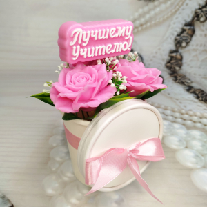 Что подарить на день учителя