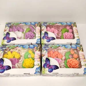 подарок на 8 марта Розы из мыла в коробке