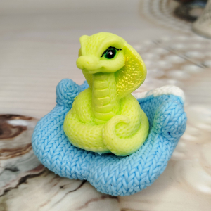 Коброчка на варежках